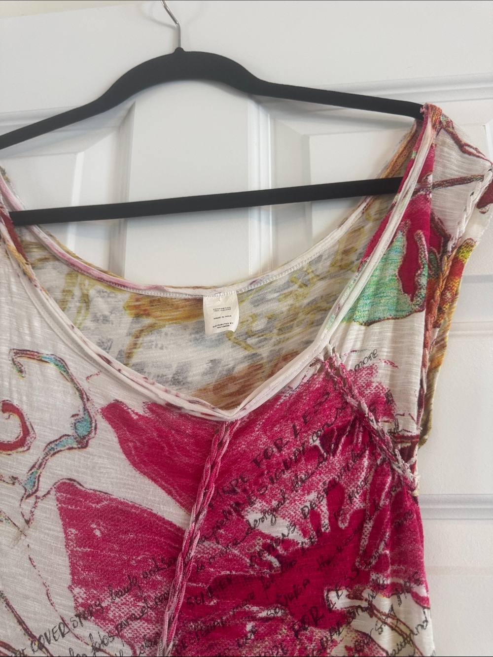 Desigual Floral Scoop-Neck Women’s Top in Fuchsia and Cream - Picture 2 of 7